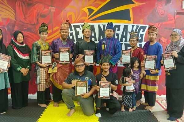 panah-lagendBENGKEL ASAS-LIPATAN DESTAR-PENGENALAN (13)