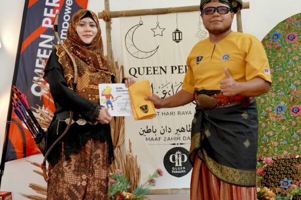 panah-lagenda-GRADUASI QUEEN PERSONA min (9)